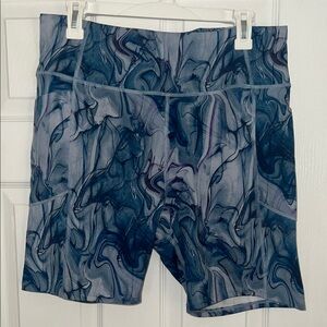 VICTORIAS SECRET - Blue and Gray Marble Pattern “Flow” Athletic Shorts